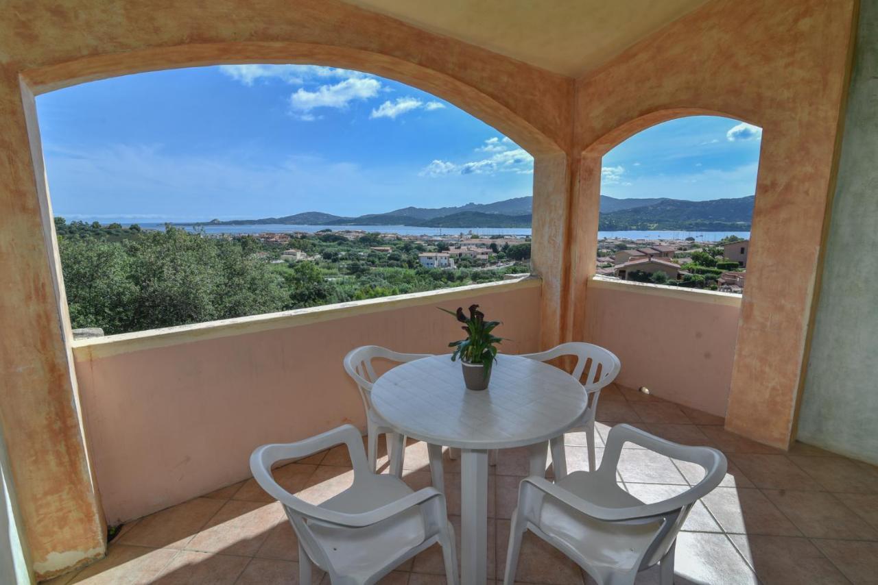 La Costa View Aparthotel Arzachena Buitenkant foto
