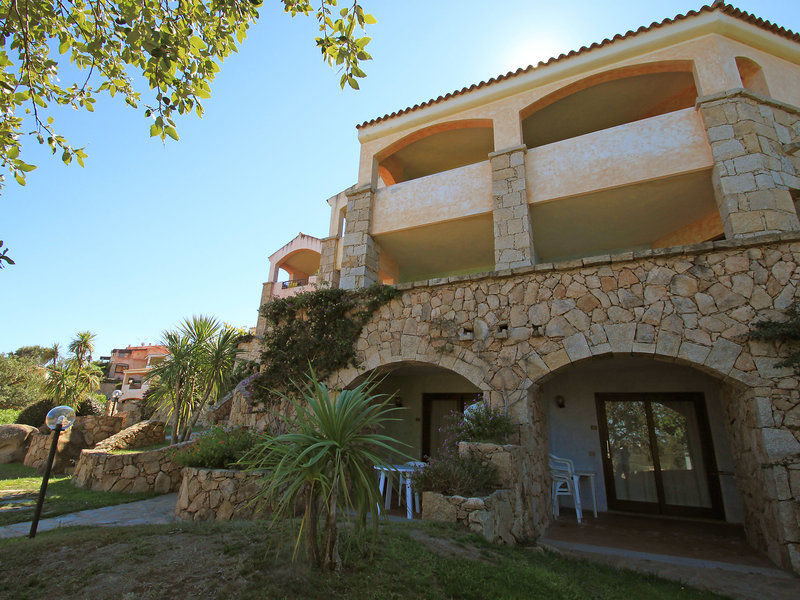 La Costa View Aparthotel Arzachena Buitenkant foto